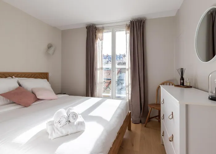 Take It Easy In Stylish Architect Flat Paříž